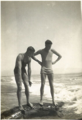 PHOTOGRAPHER UNKNOWN untitled
