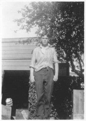 PHOTOGRAPHER UNKNOWN untitled