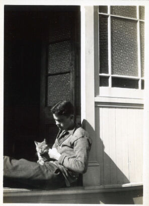 PHOTOGRAPHER UNKNOWN untitled