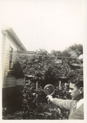 PHOTOGRAPHER UNKNOWN untitled