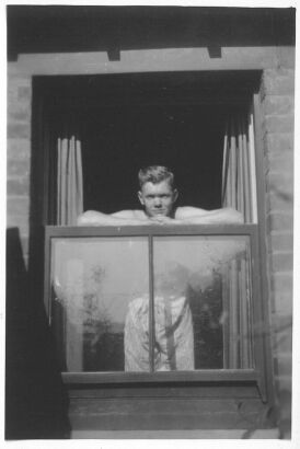 PHOTOGRAPHER UNKNOWN untitled
