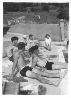 PHOTOGRAPHER UNKNOWN untitled