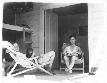 PHOTOGRAPHER UNKNOWN untitled