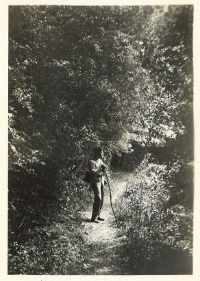 PHOTOGRAPHER UNKNOWN untitled