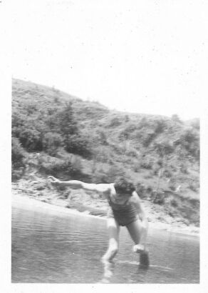 PHOTOGRAPHER UNKNOWN untitled
