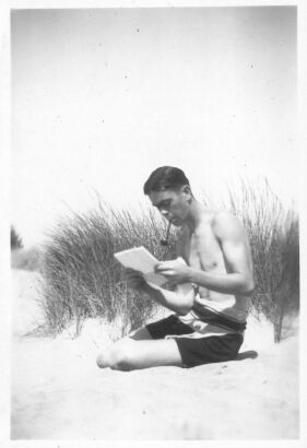PHOTOGRAPHER UNKNOWN untitled