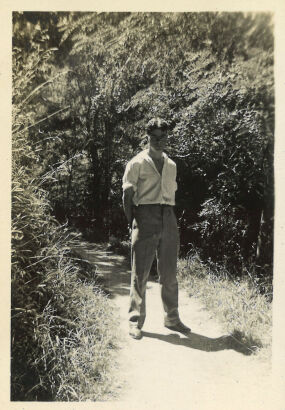 PHOTOGRAPHER UNKNOWN untitled