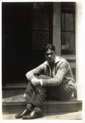 PHOTOGRAPHER UNKNOWN untitled