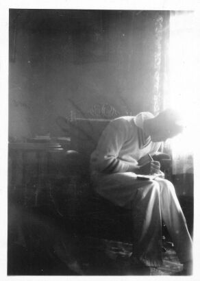 PHOTOGRAPHER UNKNOWN untitled