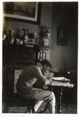 PHOTOGRAPHER UNKNOWN untitled