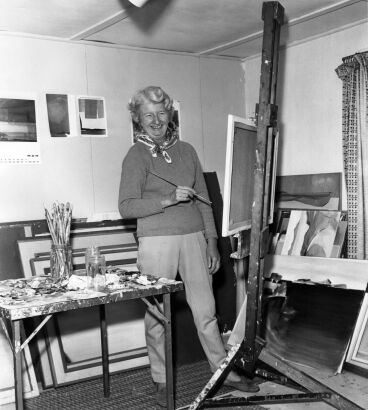 PHOTOGRAPHER UNKNOWN Helen Brown