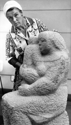 PHOTOGRAPHER UNKNOWN Alison Duff