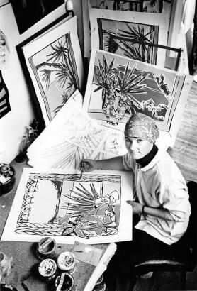 PHOTOGRAPHER UNKNOWN Claudia Pond Eyley