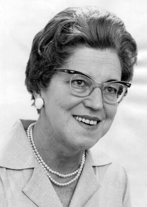 PHOTOGRAPHER UNKNOWN Freda Simmonds