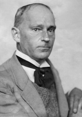 PHOTOGRAPHER UNKNOWN John Weeks