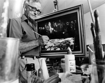 PHOTOGRAPHER UNKNOWN Garth Tapper