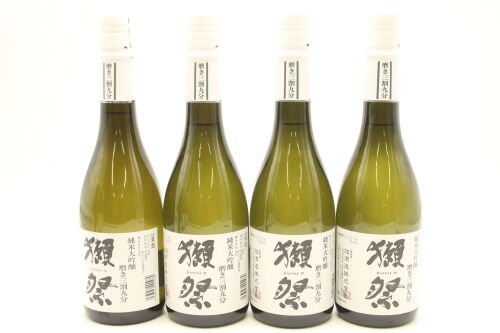 (4) Dassai 39 Junmai Daiginjo Sake,16%ABV, 720ml