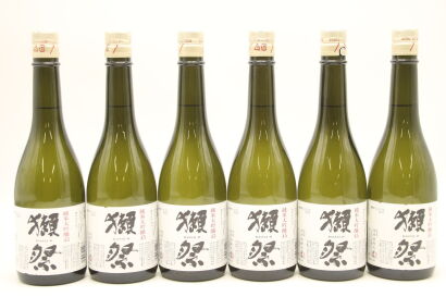 (6) Dassai 45 Junmai Daiginjo Sake, 16%ABV, 720ml