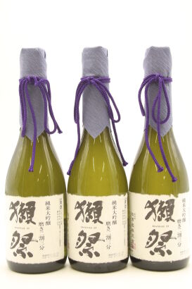 (3) Dassai 23 Junmai Daiginjo Sake,16%ABV, 720ml