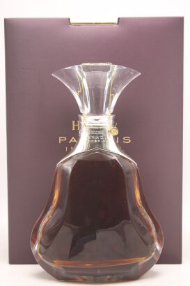 (1) Hennessy Paradis Rare Cognac, France