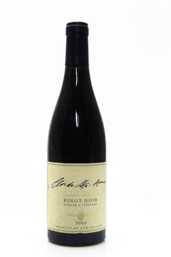 (1) 2005 Milton Clos de Ste Anne Pinot Noir