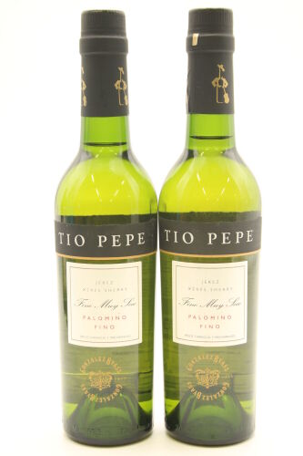 (2) Gonzalez Byass Tio Pepe Fino Muy Seco Sherry, Andalucia, 15%ABV, 375ml