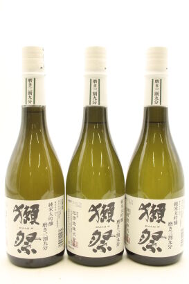 (3) Dassai 39 Junmai Daiginjo Sake,16%ABV, 720ml