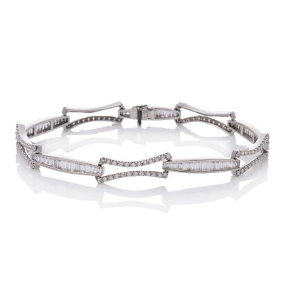 18ct Modern Diamond Gate Bracelet