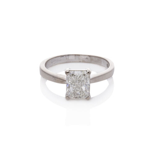 2.00ct Radiant cut J SI 1 GIA Important Diamond Solitaire, 2.00 carats