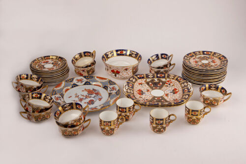 A 52-Piece Set of Imari Pattern China