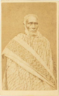 AMERICAN PHOTOGRAPHIC COMPANY / BURTON BROS, AUCKLAND Portrait of Ihaka Whaanga, Ngāti Kuhungunu