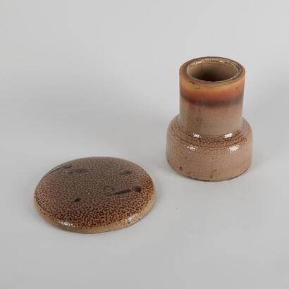 A Crum Salt Glaze Breather With Lid