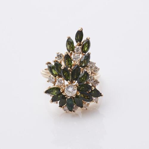 18ct Diamond 1.25ct & Tourmaline 3.60ct Ring