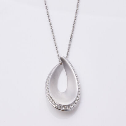 Pierre Cardin Oval Pendant