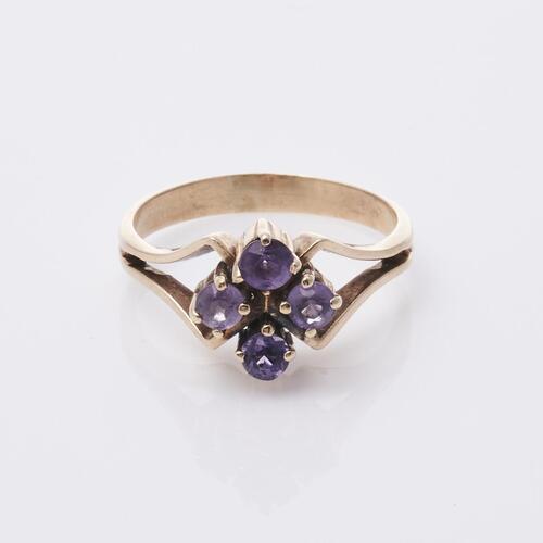9ct Vintage Amethyst Ring