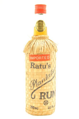 (1) Ratu's Plantation Rum, 40% ABV, 750ml