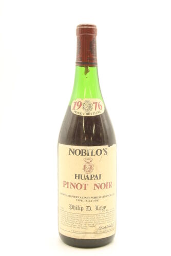 (1) 1976 Nobilo Huapai Pinot Noir, New Zealand