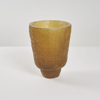 A Chan Andreassend Tapa vase