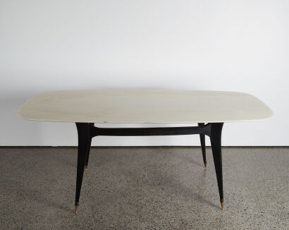 An Italian Oval Top Dining Table