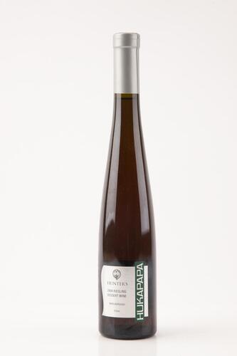 (1) 2004 Hunter's Hukapapa Riesling Dessert Wine 375ml, Marlborough