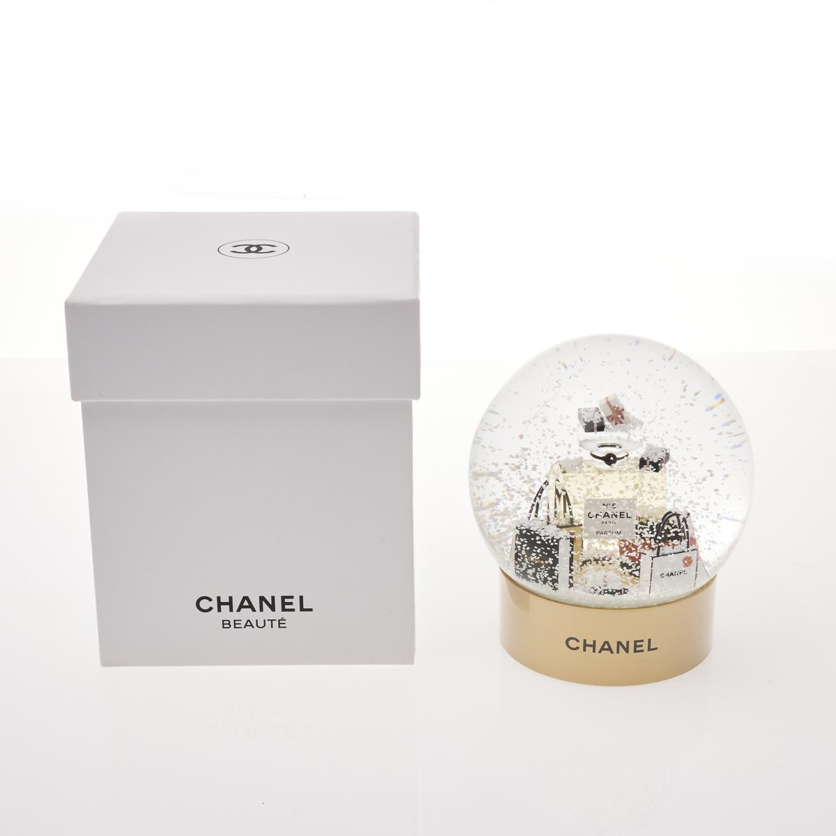 Chanel Nº5 Chanel Glass Globe Snowball Black Edition -  Israel