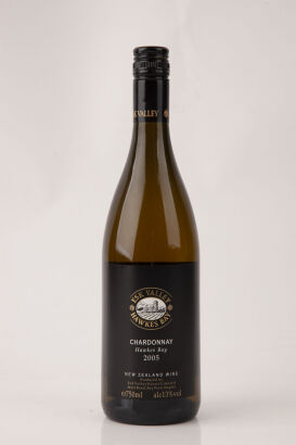 (1) 2005 Esk Valley Chardonnay, Hawkes Bay