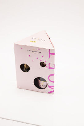 (1) NV Moet & Chandon Rose Piccolo&nbsp;3 x 200ml Gift Pack in one lot