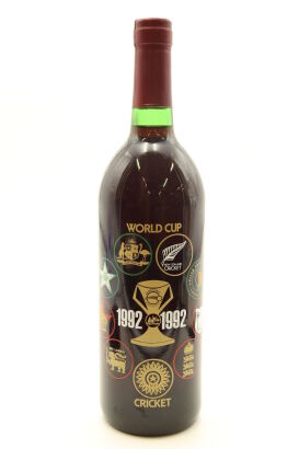 (1) 1992 Delegat Cabernet - Merlot, 1992 Criket World Cup Special edition, Hawke's Bay