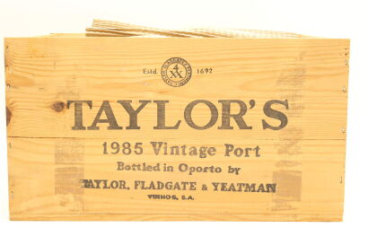 (12) 1985 Taylor Fladgate Vintage Port, Portugal