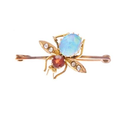 15ct Edwardian Insect Brooch *