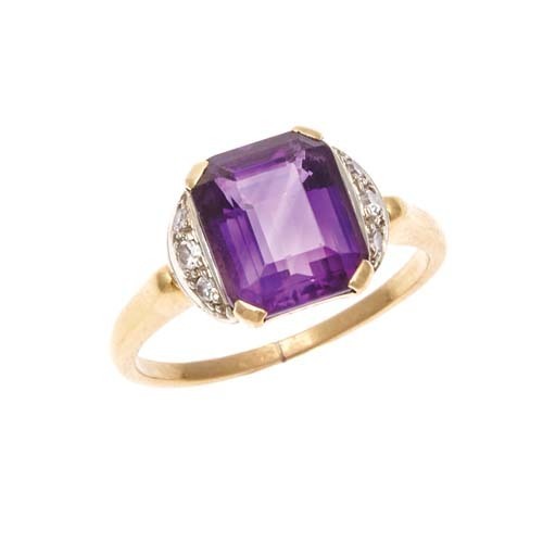 18ct Amethyst and Diamond Ring *