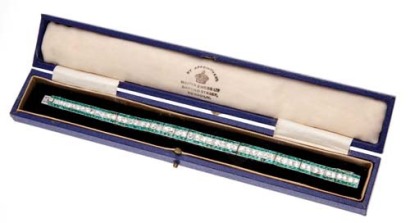 A Fine Platinum Art Deco Emerald and Diamond Bracelet *