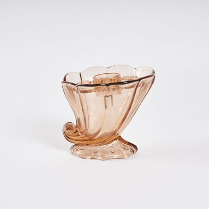 A Glass Cornucopia Vase