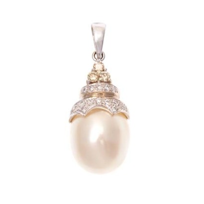 18ct Pearl and Diamond Pendant